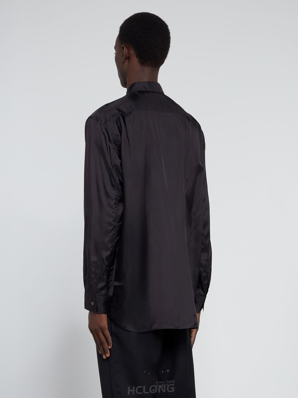 Comme Des Garcons CDG Shirt Forever - Klassische Fit Cupro Shirt Oberteile Schwarz | 62704-ZOKG