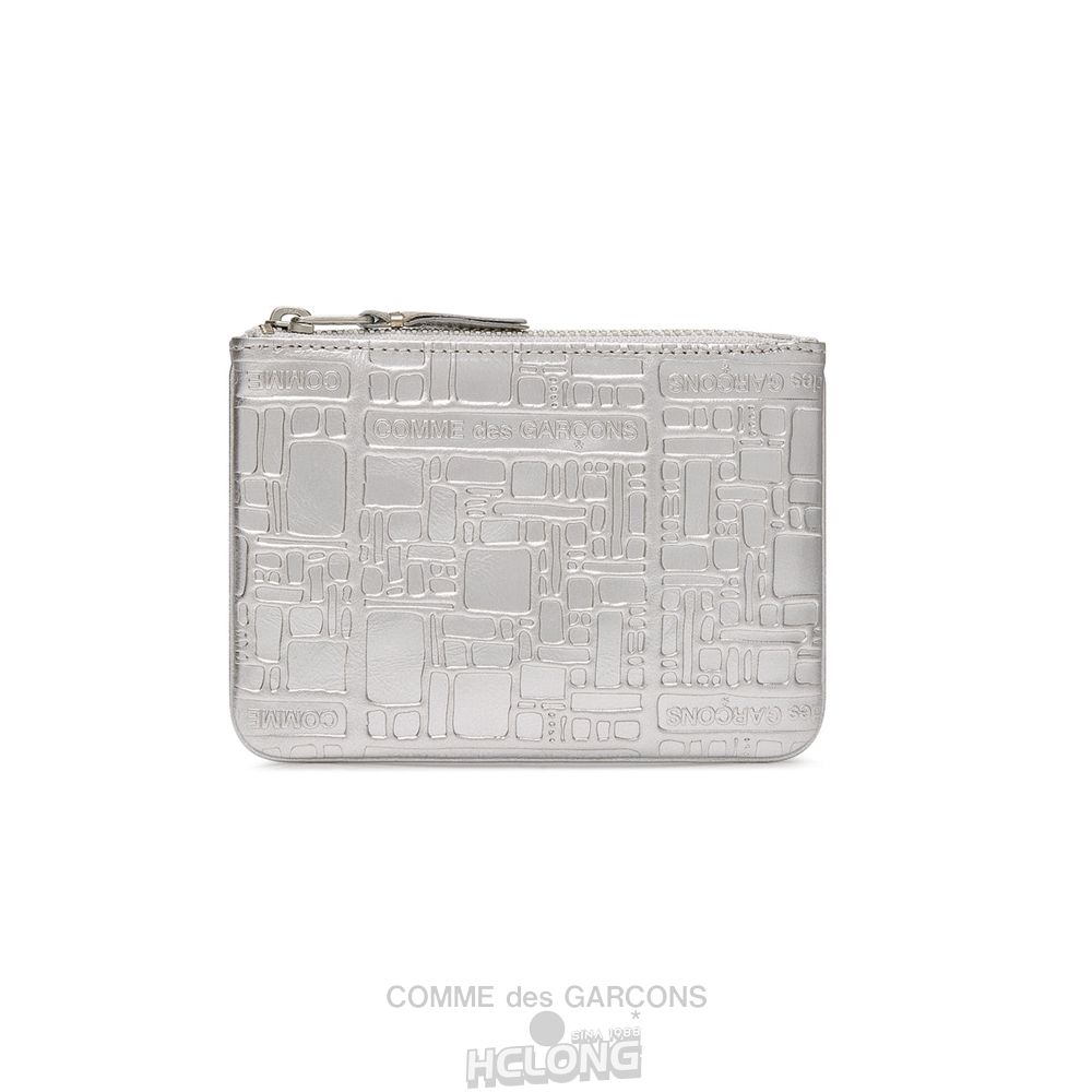 Comme Des Garcons CDG Wallet - Wallet Embossed Logo Zip Pouch - SA8100EG Embossed Logo Silber | 47903-SZCR
